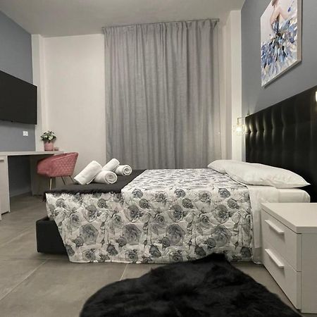 Guest House Kinga Cavour Firenze Bagian luar foto